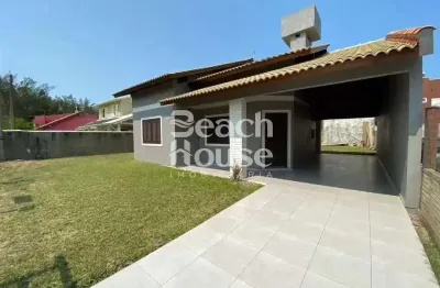 Ótimo sobrado em uma região privilegiada a 100 metros do mar de nova tramandaí!!!