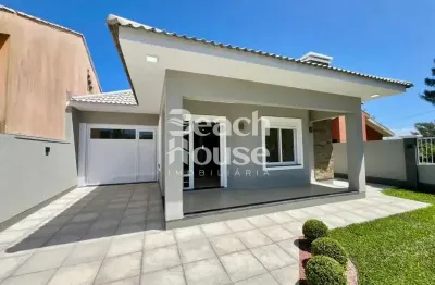 Casa em construção com 3 dormitorios 1 suíte em nova tramandaí