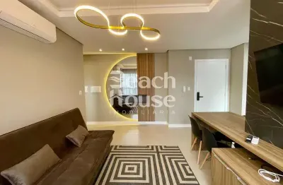 Charmoso apartamento mobiliado no coração da cidade – 1 quarto com móveis planejados, ar-condicionado e vaga de garagem !!!