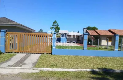 Incrível terreno com piscina localizado em região de moradores !!!