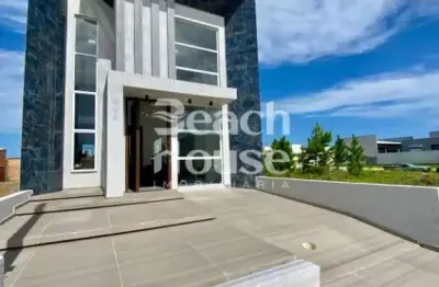 Linda casa de alto padrão em imbé prontinha para morar !
