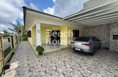 Excelente casa na zona nova – 3 quartos, 2 churrasqueiras, semi mobiliada e 2 abrigos para carro !!!