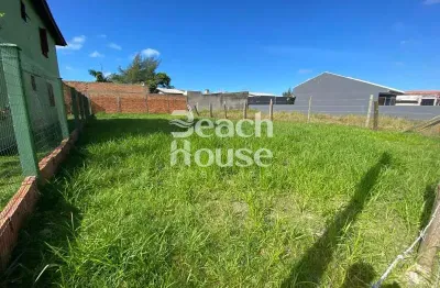 Terreno amplo e espaçoso localizado no bairro jardim beira mar!!