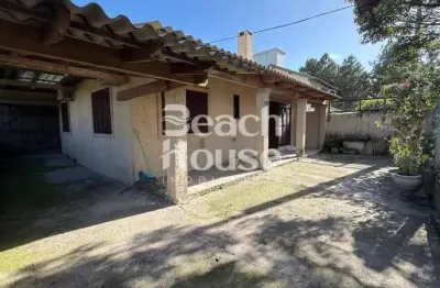 Aconchegante e linda casa com 3 dormitorios localizada no bairro aldeia da lagoa!!