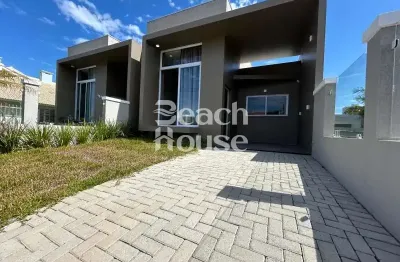 Linda casa, para quem procura conforto e comodidade, já mobiliado e decorado em região de moradores proximo ao centro de tramandaí !!!
