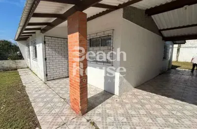Casa com suíte, a poucos minutos do centro de tramandaí! ótimo preço!