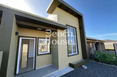 Oportunidade!! geminada nova, próxima ao tuia! toda cercada!