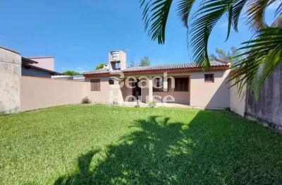 Ótima casa próxima ao mar, por menos de 300 mil! fica semi mobiliada!