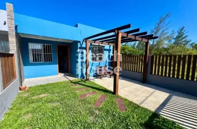 Geminada a poucos metros do mar em tramandaí!! semi mobiliada!