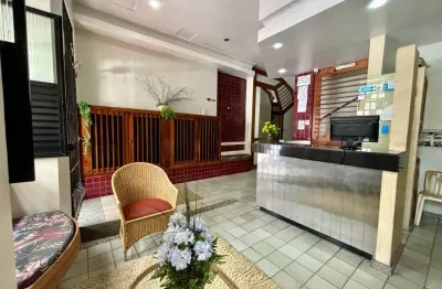 Hotel na rua chile , centro histórico de salvador com 30 suítes