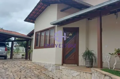 Casa com 4 quartos à venda na Santa Amélia, Belo Horizonte 