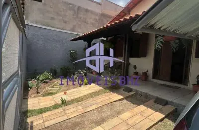 Casa com 2 quartos à venda no Parque Turistas, Contagem 
