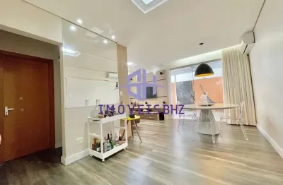 Apartamento 2 quartos, suite no castelo com área externa e 2 vagas.