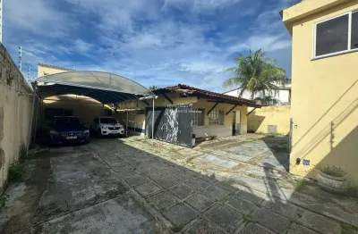 Casa comercial com 5 salas para alugar na rua eraldo barbosa, 8, pitangueiras, lauro de freitas, 220 m2 por r$ 8.000