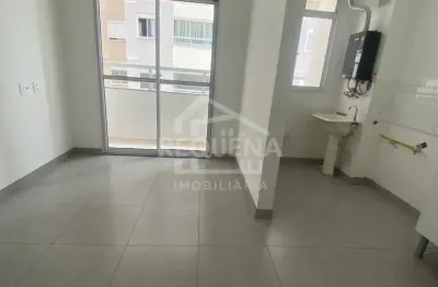 Apartamento novo de 02 dormitórios com sacada e vaga de carro e moto