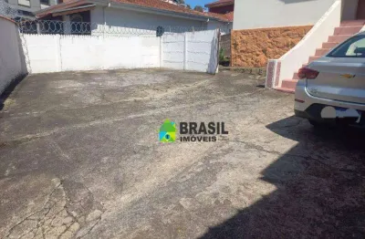 Casa com 3 quartos à venda na Rua Monteiro Lobato, São João, Poços de Caldas