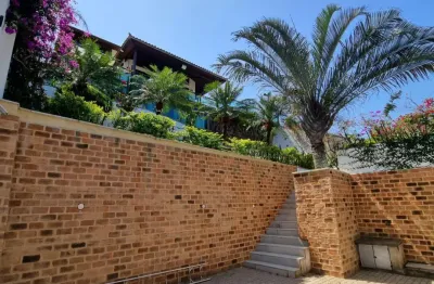 Mansão apaixonante em búzios no bairro da brava conforto e contato com a natureza!