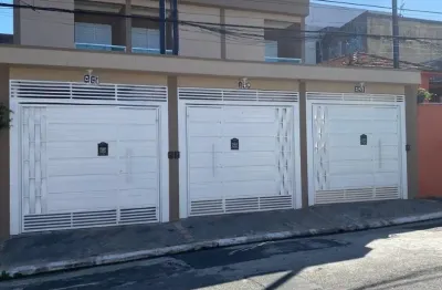 Sobrado individual - frontal - sendo 3 dormitórios - 1 suíte com 2 vagas de garagem - vila nhocuné - patriarca!