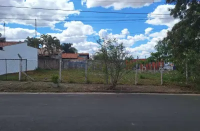 Terreno à venda na Rua Cornélio Tonolli, Cidade Jardim, Leme