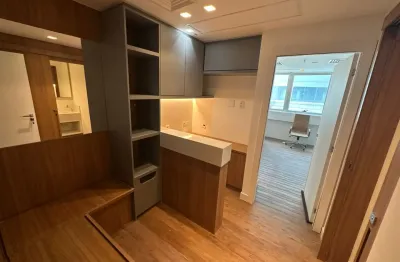 Sala Comercial Pronta, Sofisticada e em Localização Premium na Barra Olímpica