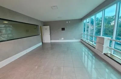 Prédio comercial para Locação com 03 pavimentos e 500M² vaga para 16 veiculos