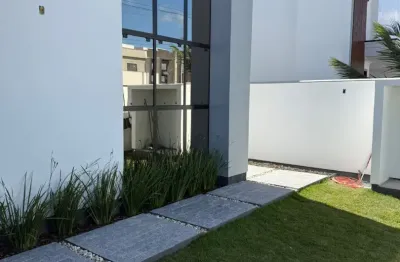 Casa nova e pronta em tijucas com espaço e localização previlegiadas