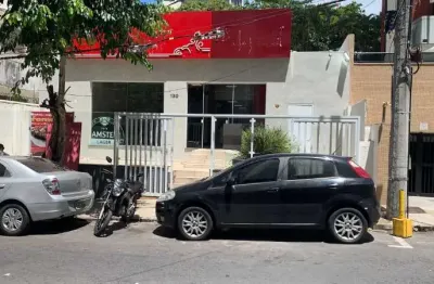 Casa comercial locação na graça - salvador 300m² de área ideal para restaurante (pronto) um espaço amplo e bem localizado diversos espaços r$ 8.500,00