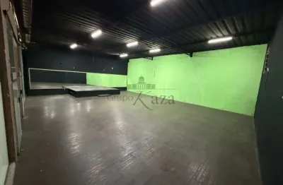 Casa comercial para alugar na Avenida dos Narcisos, Jardim Motorama, São José dos Campos