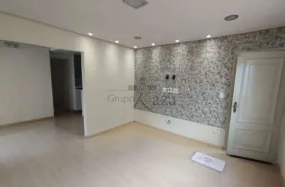 Casa com 3 quartos para alugar na Rua Ângelo Galo, Santana, São José dos Campos