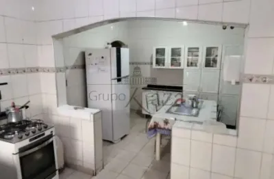 Casa com 3 quartos à venda na Rua Antônio Aleixo Da Silva, Frente - 0, Jardim Satélite, São José dos Campos
