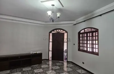 Oportunidade - casa - jardim das indústrias - 4 dormitórios - 200m².