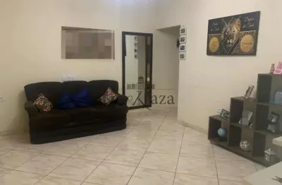 Casa térrea - residencial bosque dos ipês - 2 dormitórios - 126m².