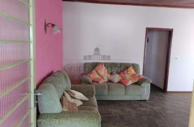 Casa com 5 quartos à venda na Rua Rubião Júnior, Centro, São José dos Campos