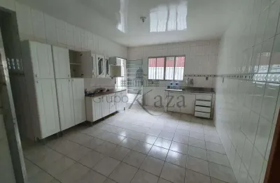 Casa com 3 quartos à venda na Rua Luiz Pasteur, Monte Castelo, São José dos Campos