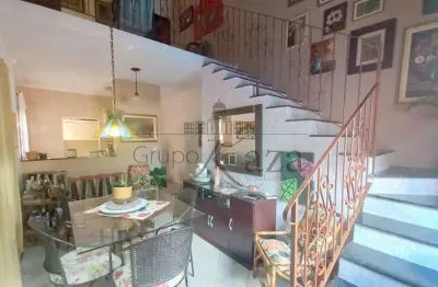 Casa sobrado geminada - jardim das industrias - 3 dormitórios - 135,80m².