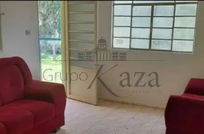 Casa com 2 quartos à venda na Rua Três, Bom Retiro, São José dos Campos