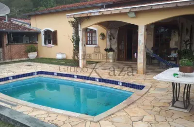 Chácara em condomínio fechado - residencial village alpino -  3 suítes - 1470m².