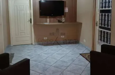 Casa comercial à venda na Avenida Doutor Adhemar de Barros, Jardim São Dimas, São José dos Campos