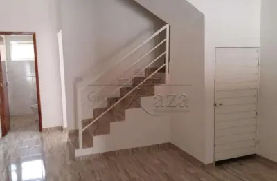 Casa com 2 quartos à venda na Rua Nelsidio Felix, Jardim Santa Rosa, São José dos Campos