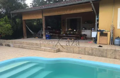 Chácara - buquirinha ii - 2.000m² - 2 dormitórios - aceita permuta em casa na zona sul.