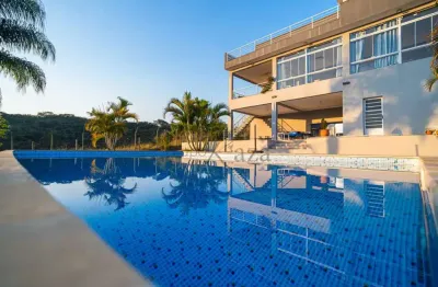 Oportunidade - Casa Condomínio - Condomínio Terras de Santa Mariana - Caçapava - 4 Dormitórios - 450m² - Estuda Permuta.