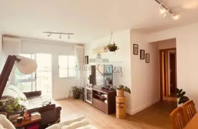 Oportunidade - Apartamento - Vila Adyana - Edifício DeVille - 3 Dormitórios - 105m².