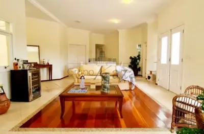 Oportunidade - Casa em Condomínio - Condomínio Sunset Park - Parque Residencial Aquarius - 4 Dormitórios - 400m².