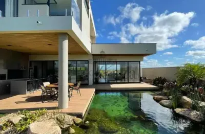 Oportunidade - Casa em Condomínio - Jacareí - São Silvestre de Jacareí - Condomínio Residencial Parque Vale dos Lagos - 4 Dormitórios - 570m².