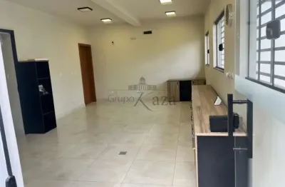 Oportunidade - Prédio Comercial - Chácaras Reunidas - 280m².