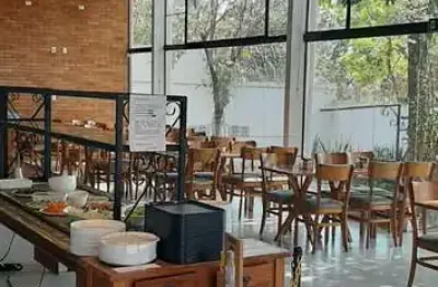 Casa comercial à venda na Rua Vinte e Um de Abril, Eugênio de Mello, São José dos Campos