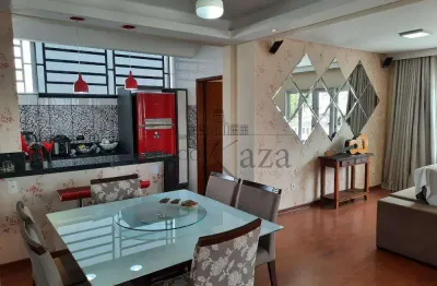 Casa com 3 quartos à venda na Rua Leão, Jardim Satélite, São José dos Campos