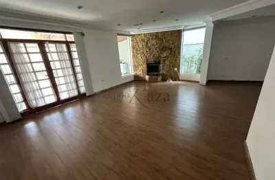 Oportunidade - casa em condomínio - conjunto residencial esplanada do sol - condomínio esplanada do sol - 3 dormitórios - 350m².