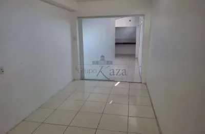 Casa comercial para alugar na Avenida Doutor Adhemar de Barros, Jardim Maringá, São José dos Campos