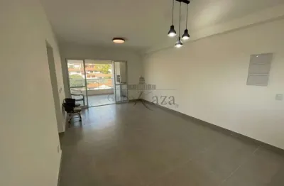 Oportunidade - Apartamento - Condomínio Barão Palace - Vila Formosa - Jacareí - 3 Dormitórios - 101m².